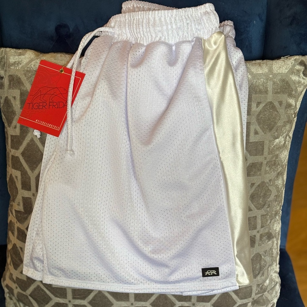 Tiger Friday NWT